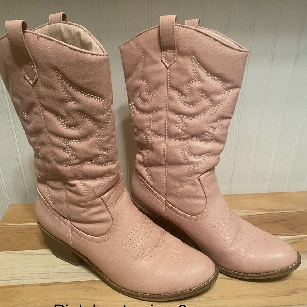 Pink cowgirl boots